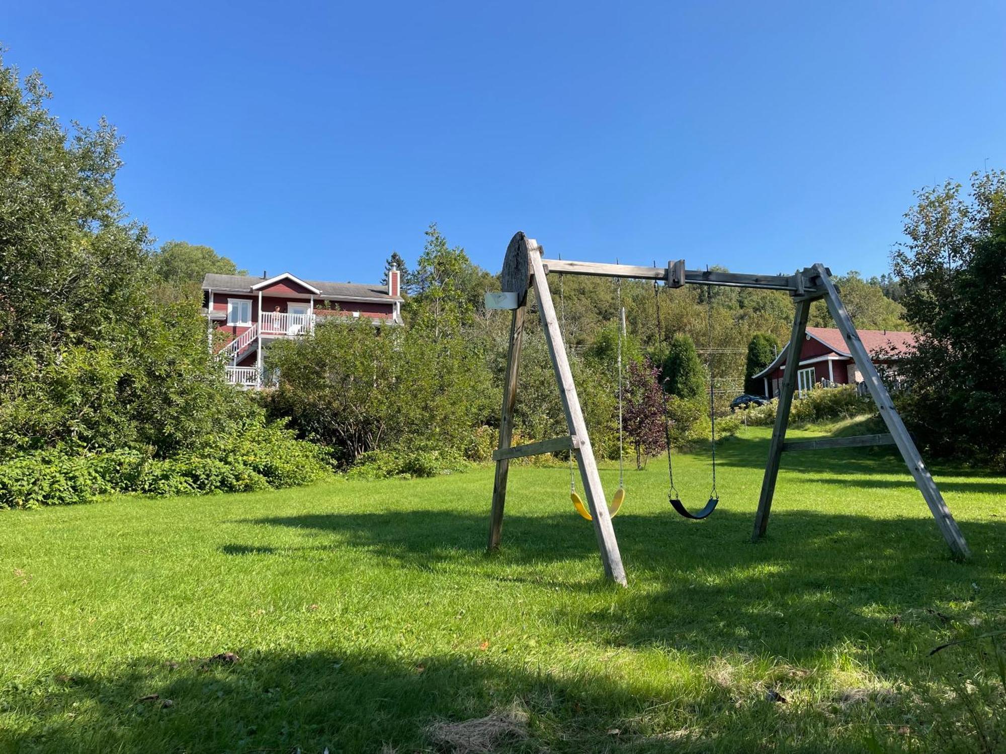 Belle Maison Avec Vue Sur La Riviere LʼAnse-Saint-Jean 외부 사진